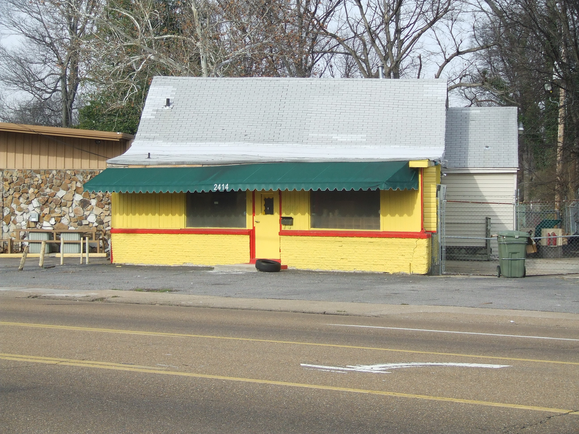 Elvis lived at 2414 Lamar Avenue-Mike Freeman
