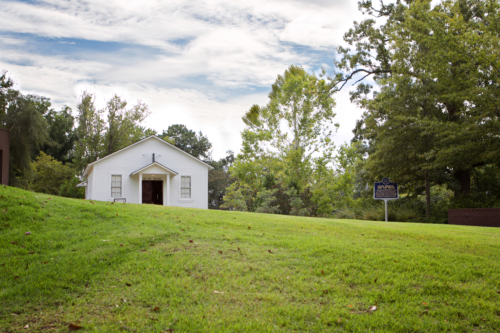 ElvisPresleyBirthplace-church-TupeloCVB